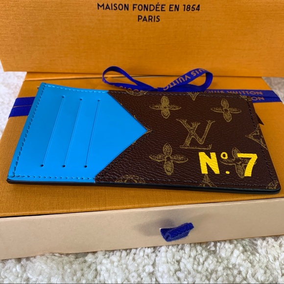 Louis Vuitton coin card holder - Picture 12 of 13